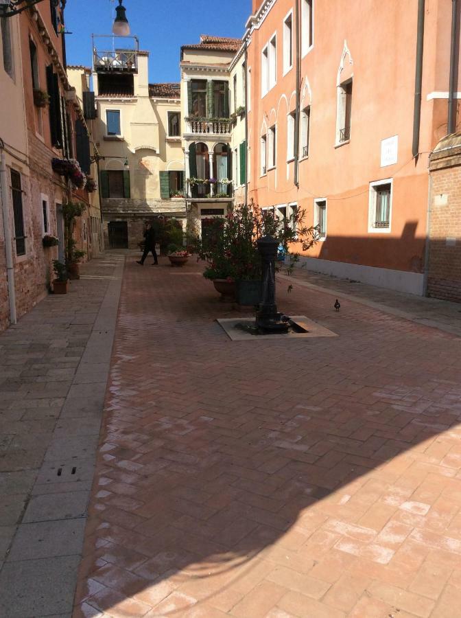 Appartamento Con Vista Venice Luaran gambar